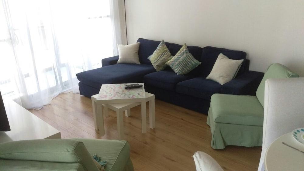 Square One Comfort Suite By Elite Suites