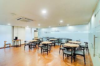 Oyo Townhouse 75987 Sector 30