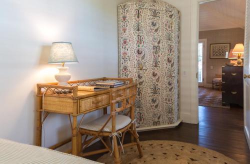 Eleven Experience- Bahama House