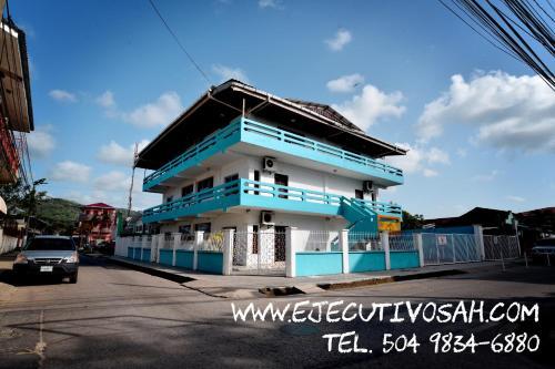 Ejecutivos Aparthotel