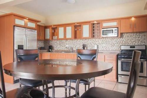 Casa Lujosa En Isabela Cerca De Playa Jobos