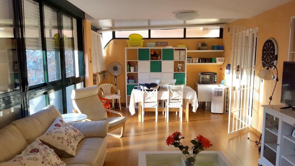 House With 2 Bedrooms In Chipiona, With Shared Pool And Terrace Near The Beach