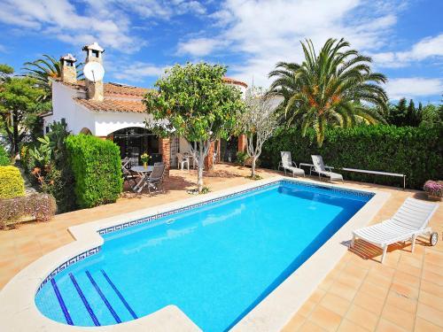 Holiday Home Falconera 33B