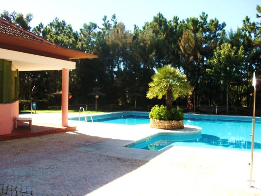 House With In Islantilla Huelva With Pool Access And Encl