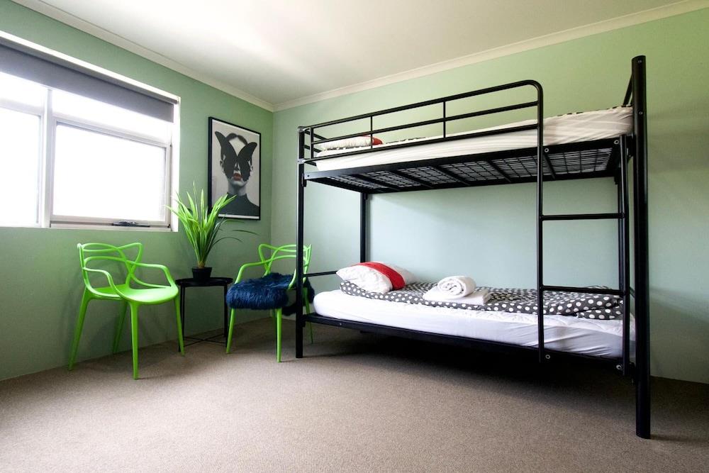 Sow And Piglets Guest House