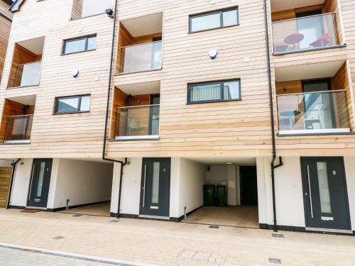 7 Ocean Gateway Hythe