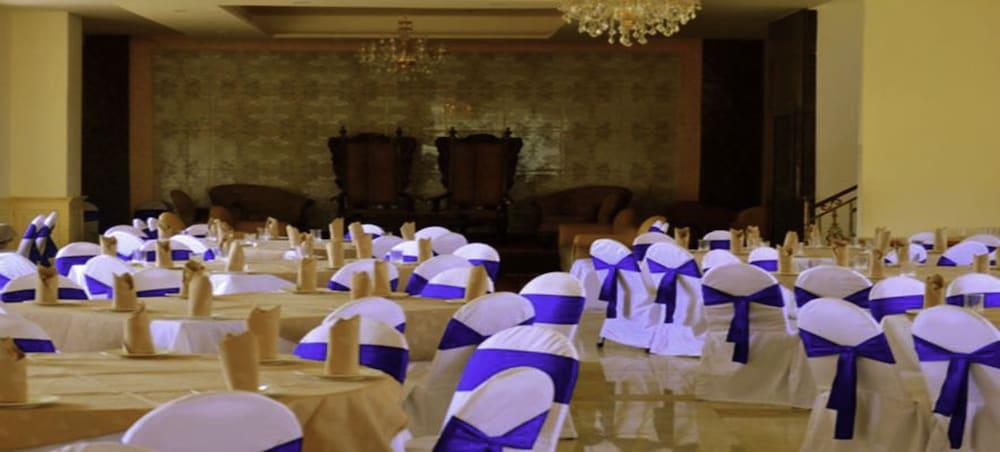 Hotel Ambassador Lahore