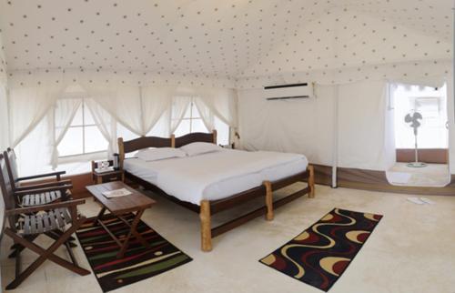 Corbett Woods Resort