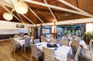 Oaks Cable Beach Resort