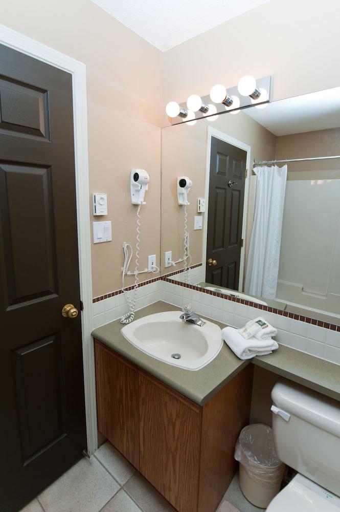 Pacific Shores Resort And Spa