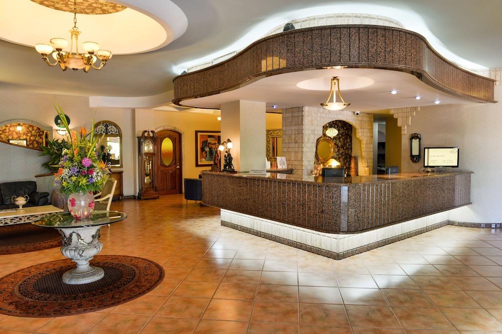 Hotel Plaza Del General