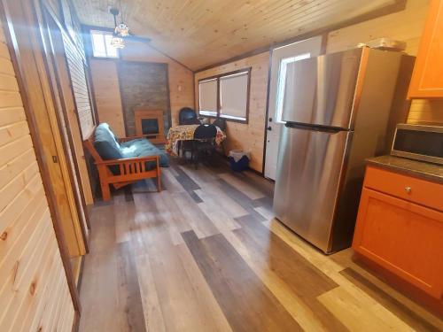 Stoneburg Cove Resort