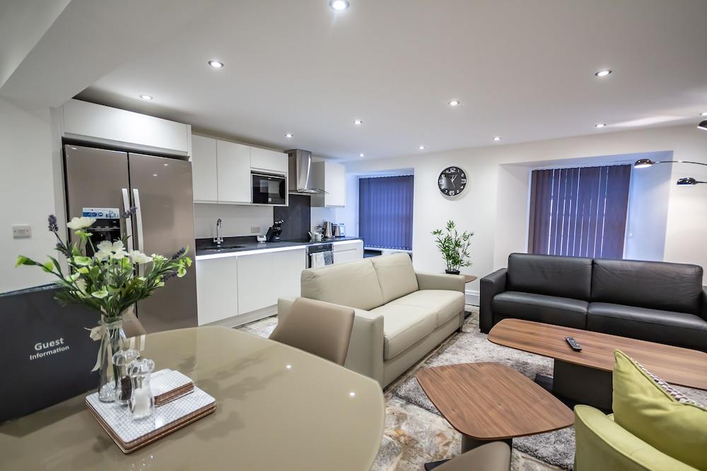 2 Bed- The Sandringham Suite