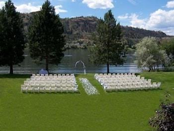 South Thompson Inn Manor House