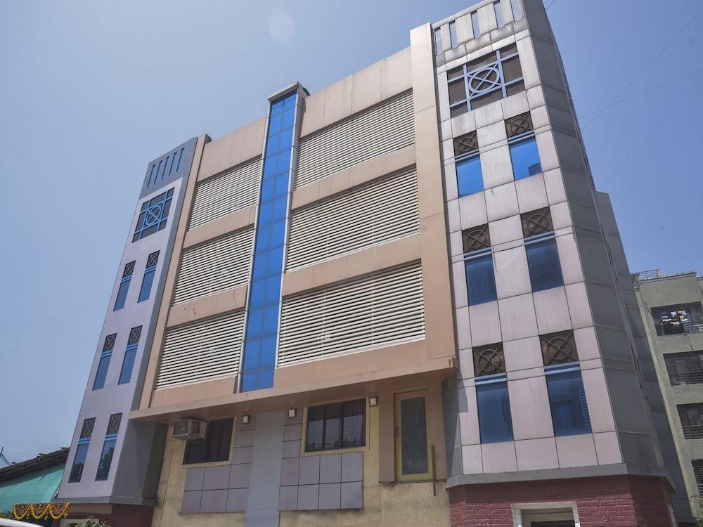 Oyo 18615 Jaya Mahal