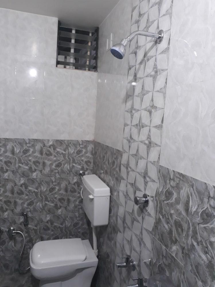 Hotel Gayatri By Sky Stays