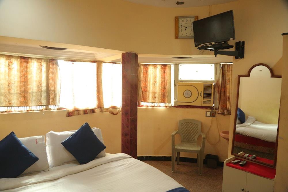 Hotel Ashwin Guest House