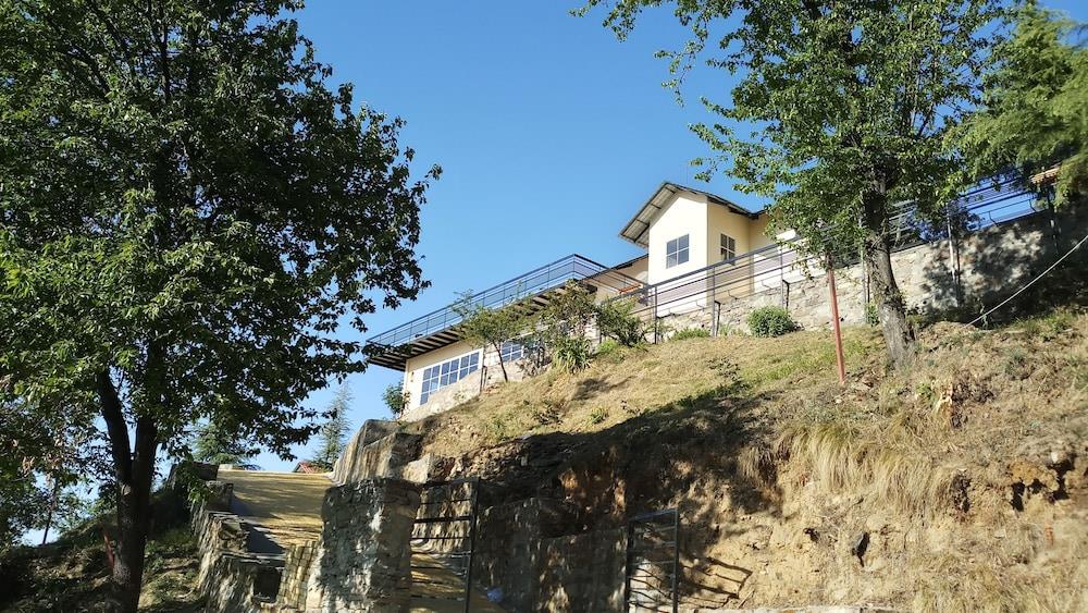 Clarks Exotica Nature Resort