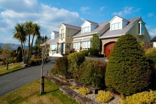 Ardeevin Guest House