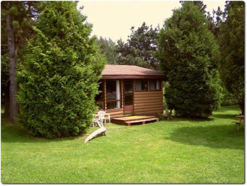 Maciver's Motel & Campground