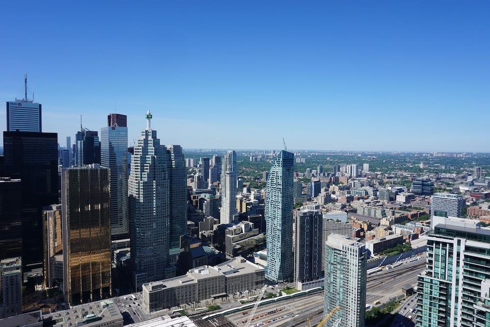 Aaira Suites At 1 York St