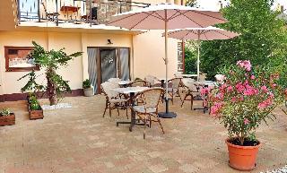 Barackvirag Apartmanhaz