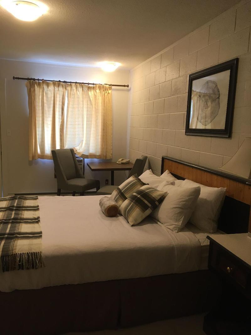 Christina Lake Motel And Rv Park Ltd.