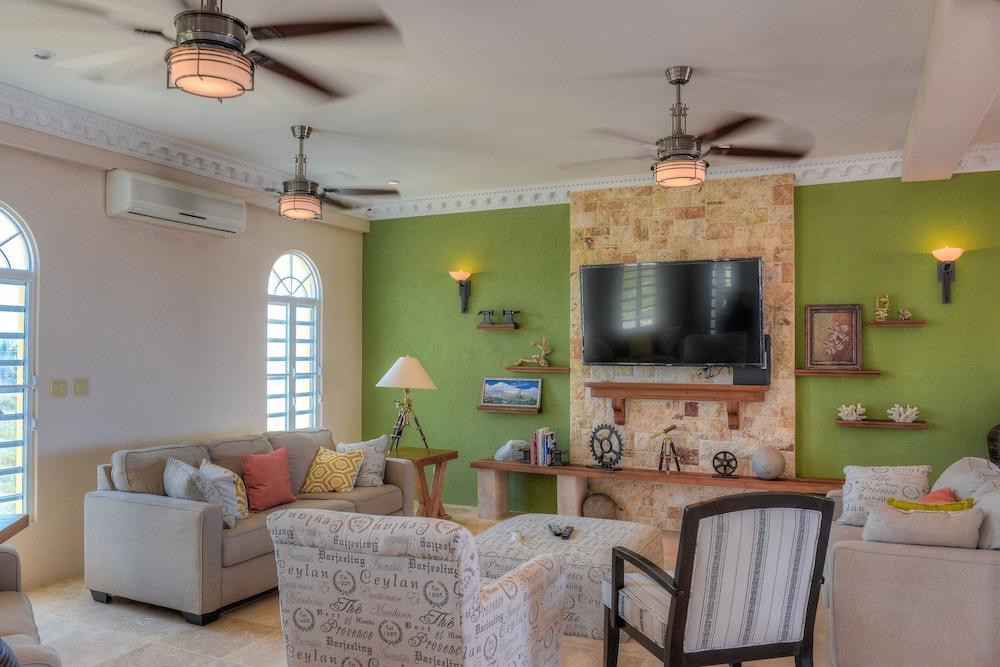 Crystal Sunrise Villa