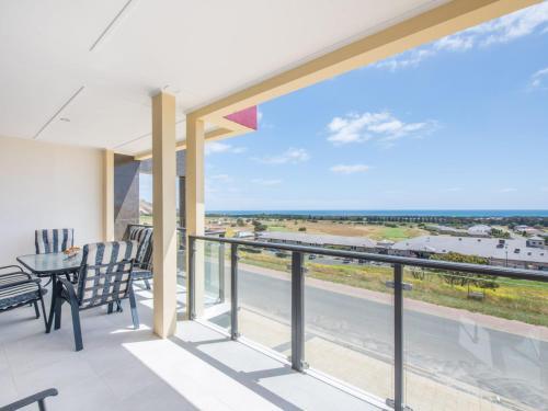 The Oasis 6 Turnberry Drive Links Lady Bay