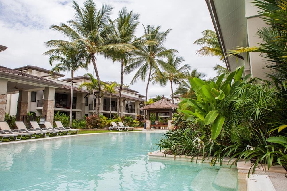 131 Sea Temple Luxury Swimout Apt.