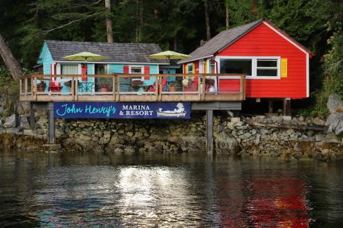 John Henry's Resort And Marina