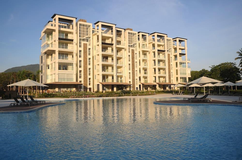 Condos At Blue Jacktar