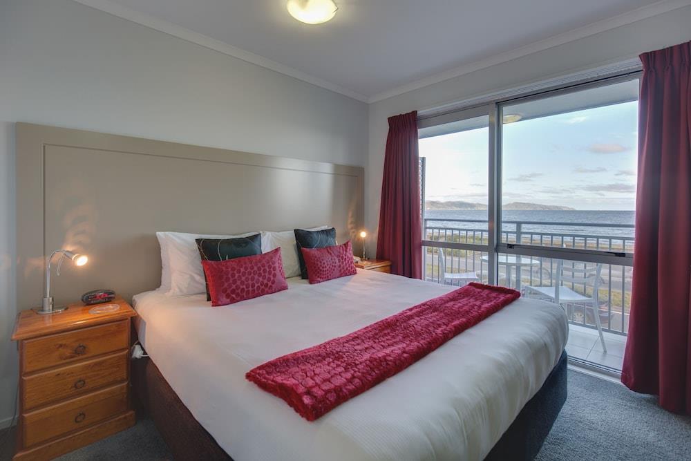 Bks Esplanade Motor Lodge