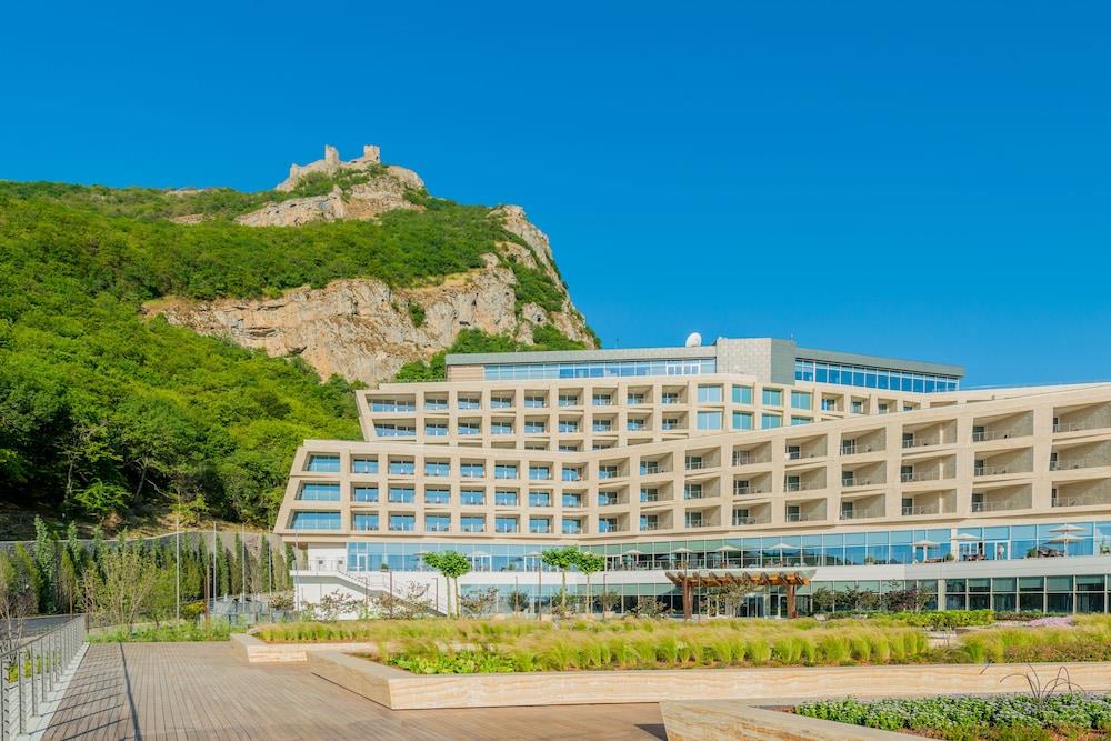 Qalaalti Hotel & Spa