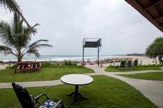 Oyo 5608 Boomerang Beach Resort