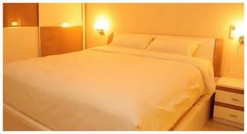 Astute Apartments Yayati