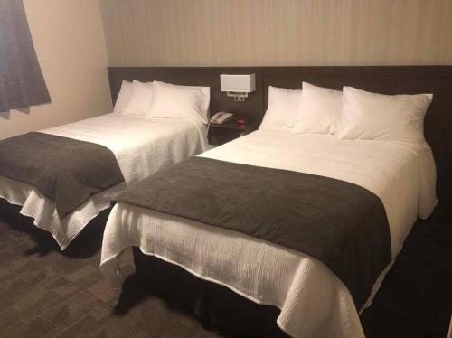 Springdale Inn & Suites By Elevate Rooms