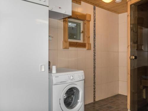 Holiday Home Kurjenpuola