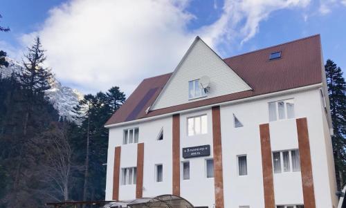 Alpenhauz Hotel