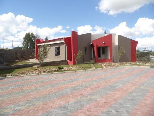 Qhanolla Guest House