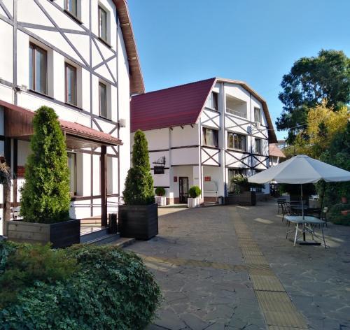Heinrich Ii Hotel