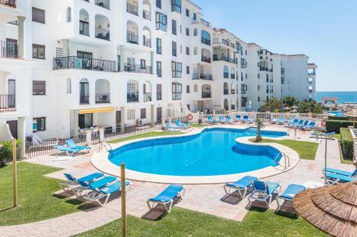 2054-Amazing Apt On Beach