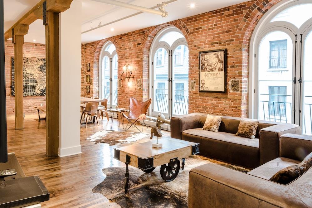 1861 Grand Loft In Old Port By Nuage