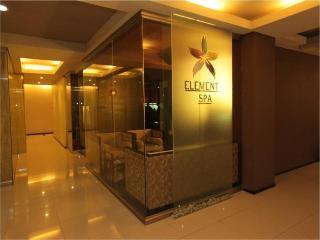 Mallberry Suites Business Hotel