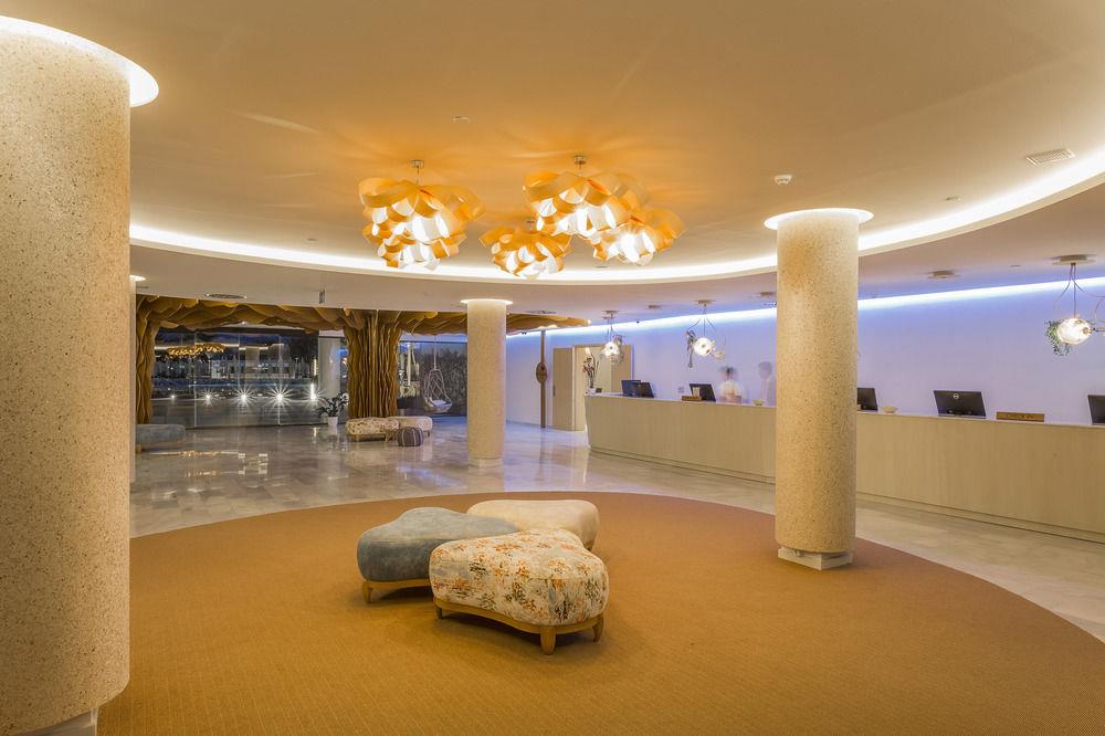 Grand Palladium White Island Resort & Spa - All Inclusive