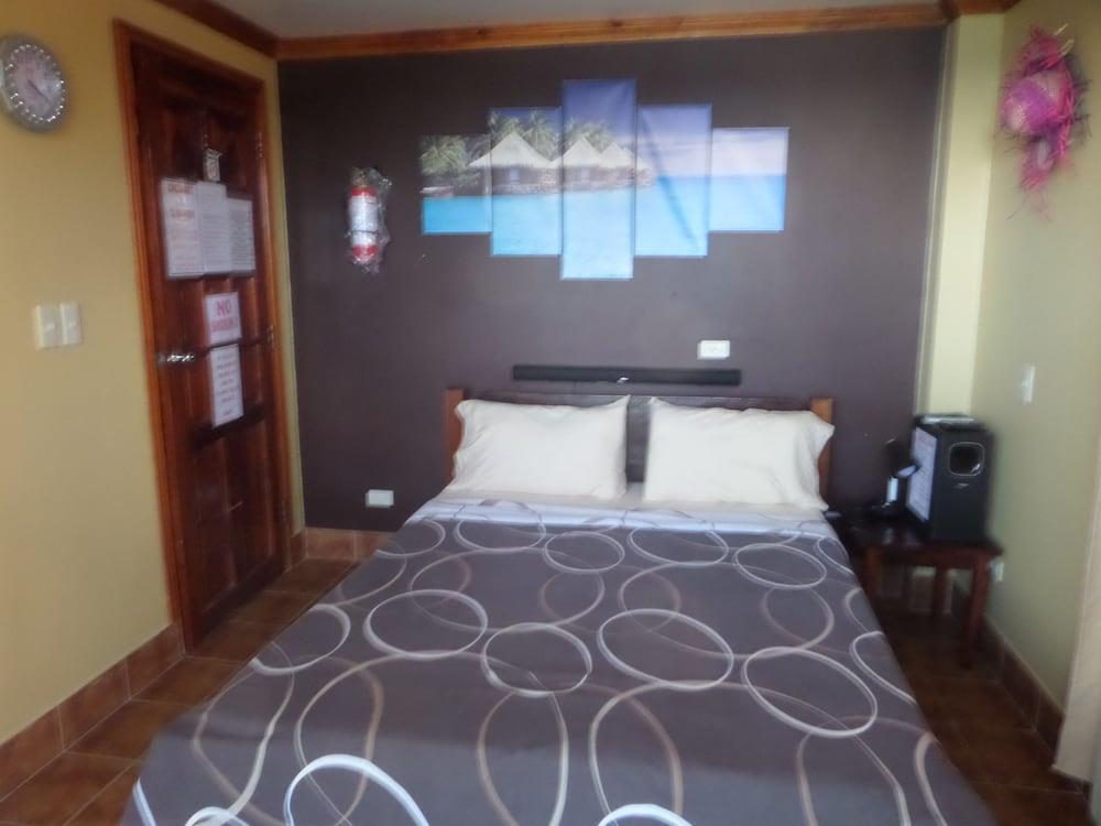 Sailfish Bay Surf & Big Game Fishing Lodge