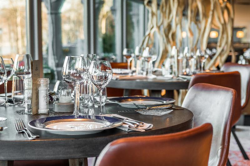 Martin's Chateau Du Lac