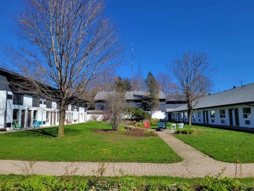 Super 8 By Wyndham Parry Sound