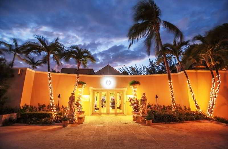 Grand Cayman Beach Suites