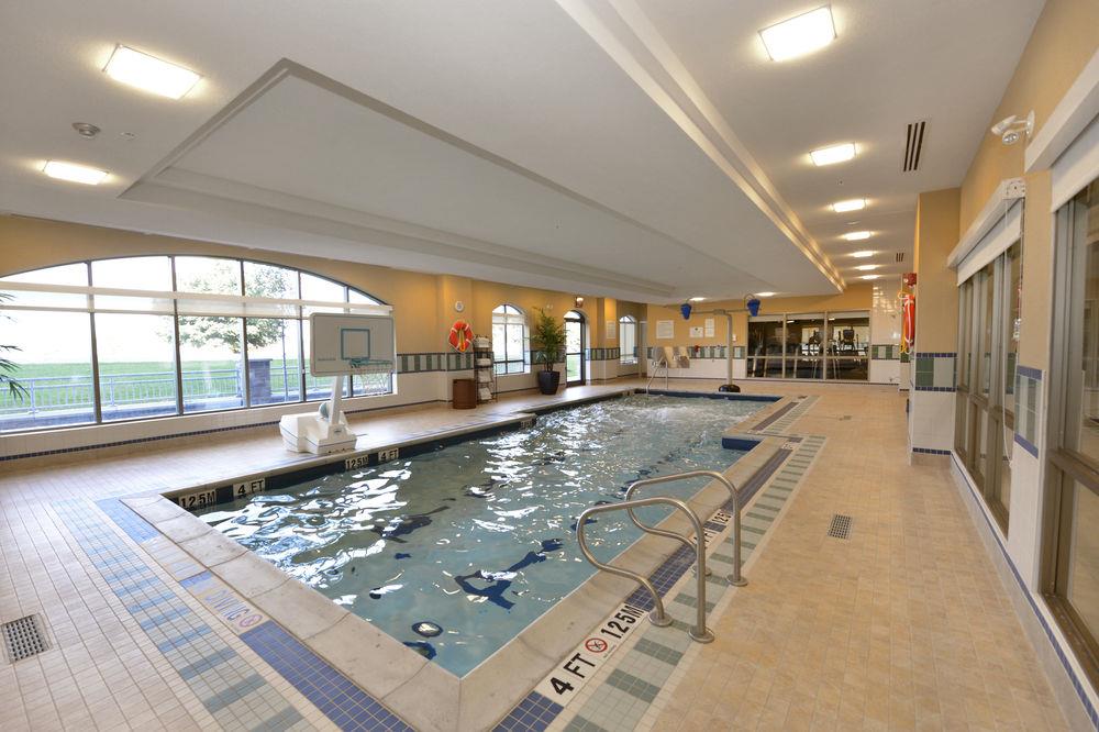 Holiday Inn Express Waterloo - St. Jacobs Area